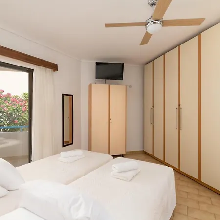 House Of Flowers Apartment