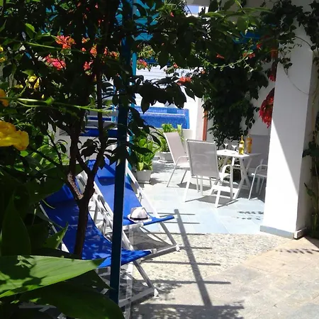 Apartment House Of Flowers Rhodes City