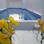 アパート House Of Flowers Rhodes City