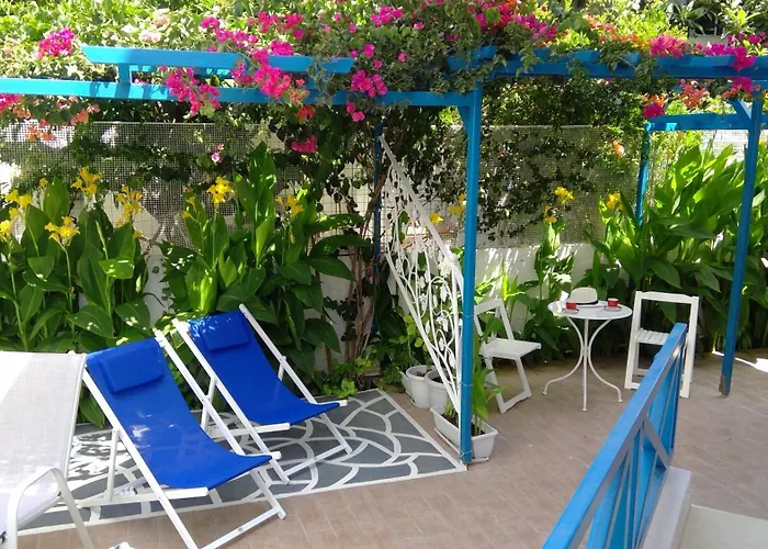 Apartment House Of Flowers Rhodes City